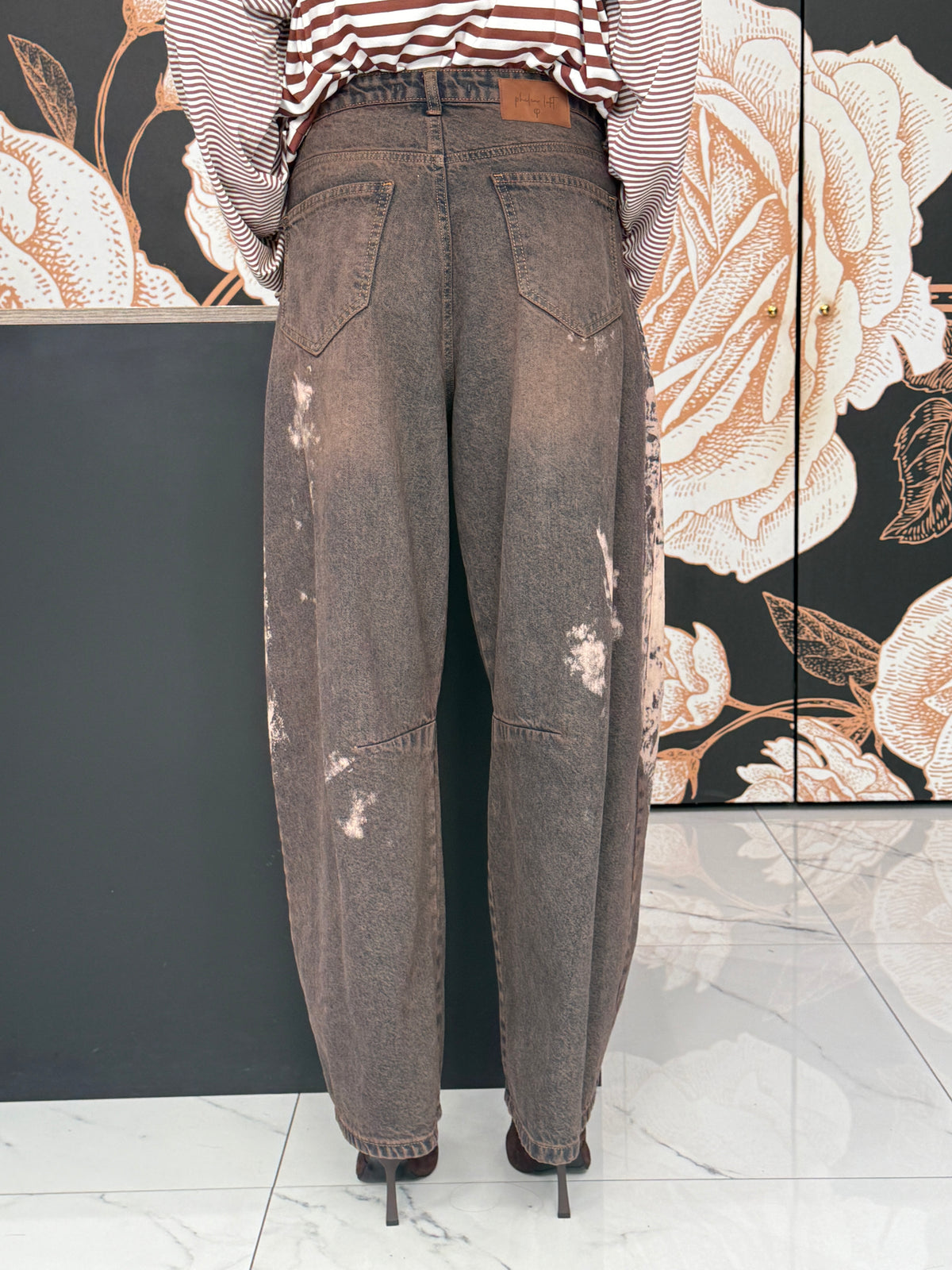 Pantalone vita linea barrel moro - Philia Loft