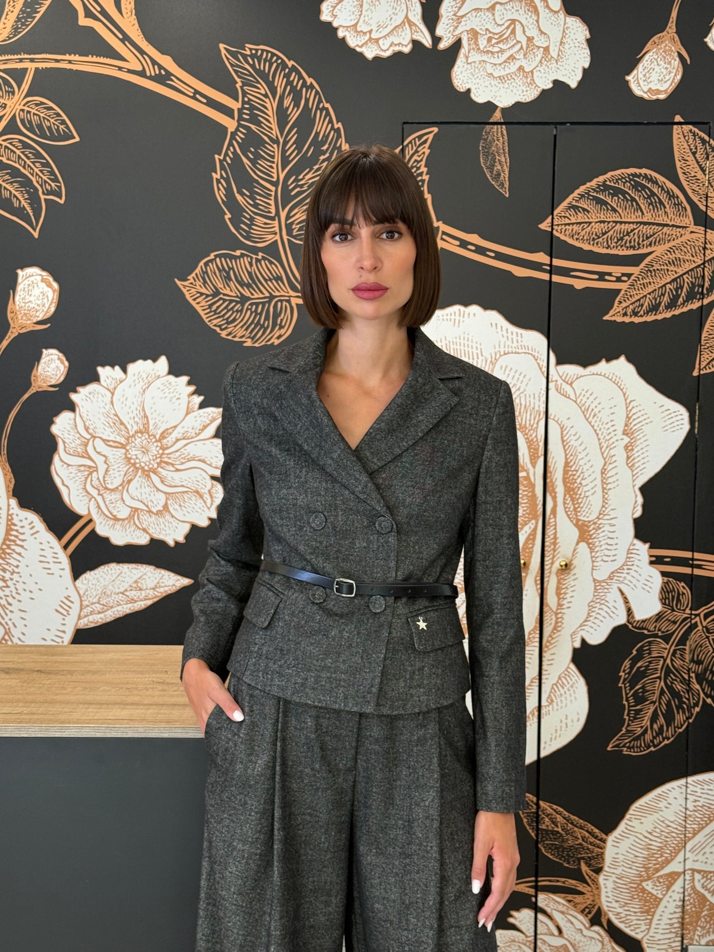 Completo sale e pepe con giacca doppiopetto crop - Souvenir Clubbing