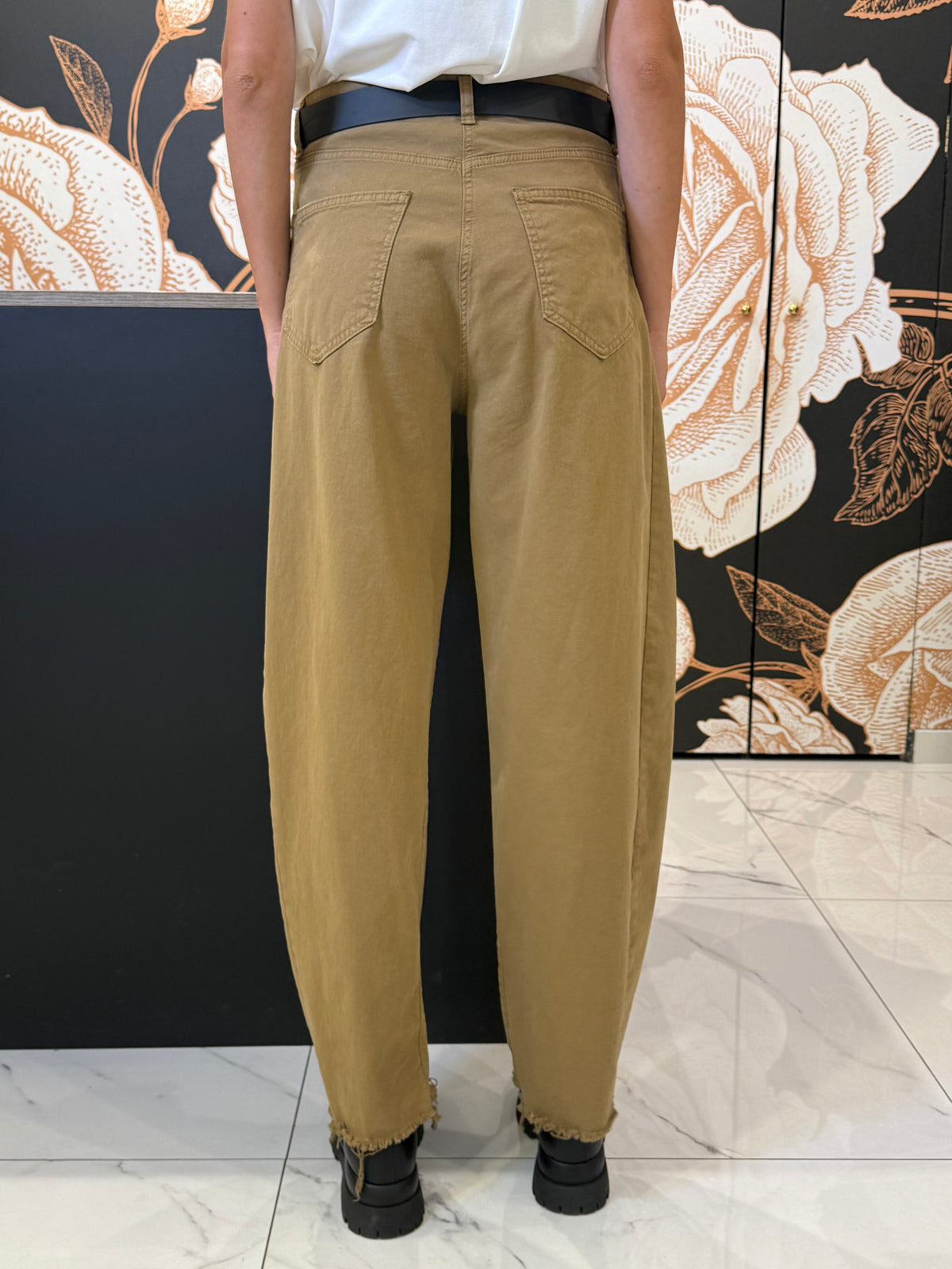 Pantalone balloon fit sfrangiato elasticizzato - Souvenir Clubbing