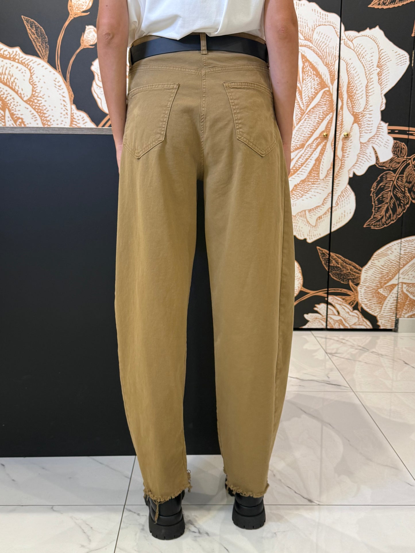 Pantalone balloon fit sfrangiato elasticizzato - Souvenir Clubbing
