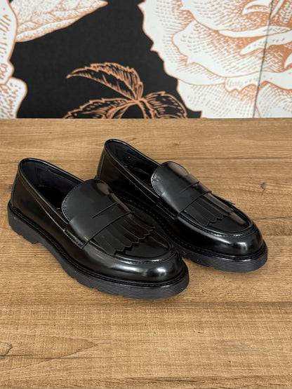 Mocassino con frange nero - Ovyé