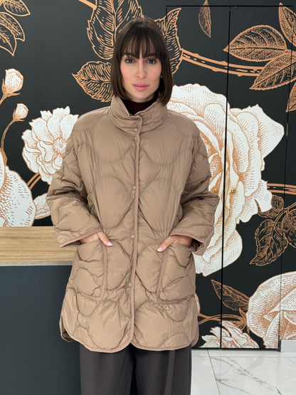 Piumino midi con impunture beige