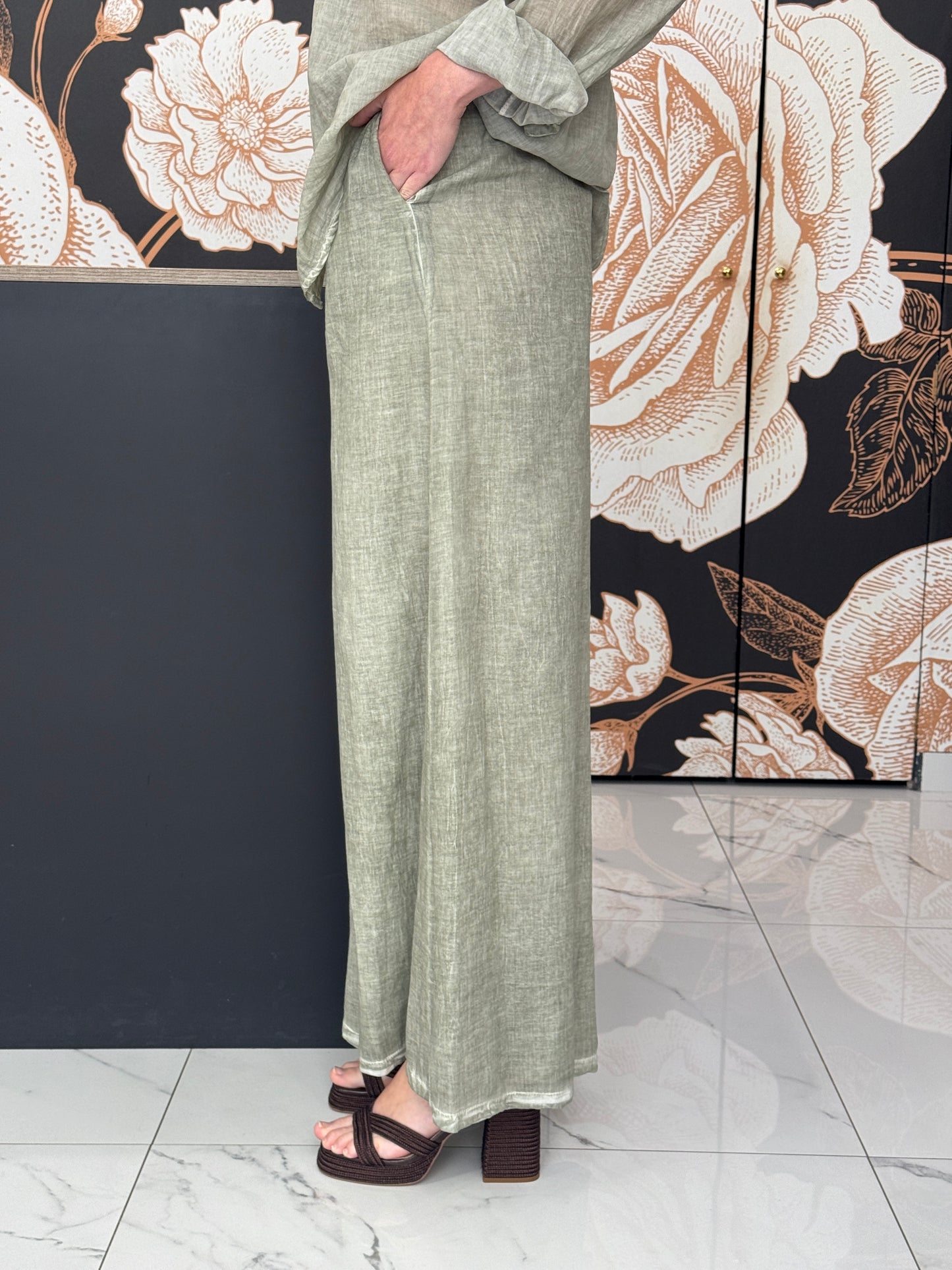 Pantalone ampio in cotone kaki- HaveOne