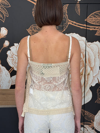 Top in pizzo con spacchi - HaveOne