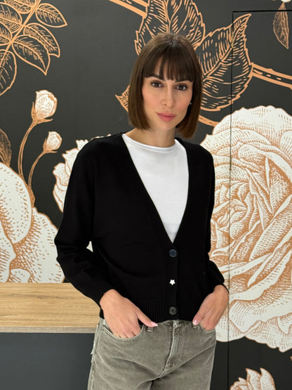 Cardigan con bottone gioiello (vari colori) - Vicolo