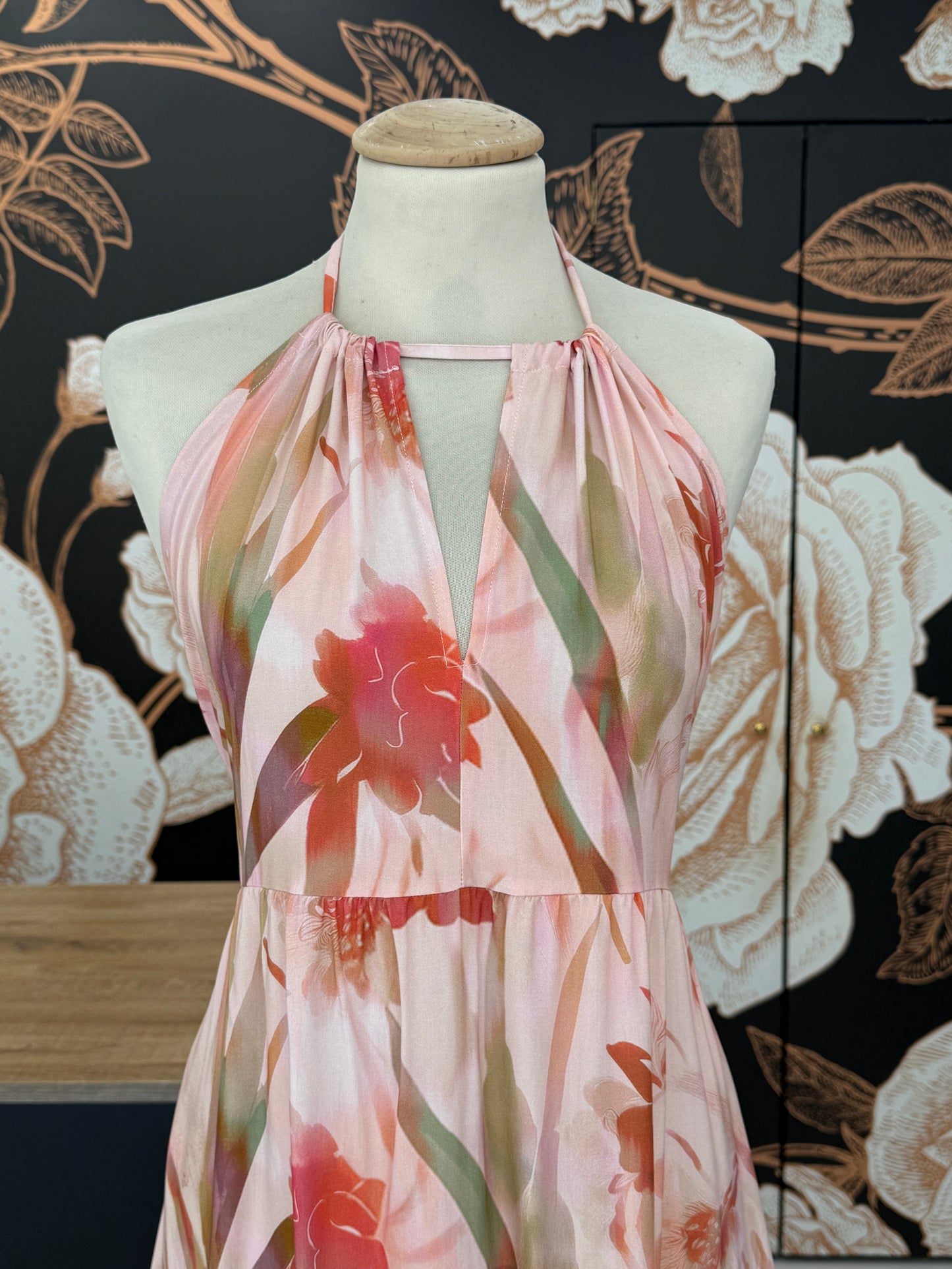 Abito lungo floreale con scollo all'americana - Kontatto
