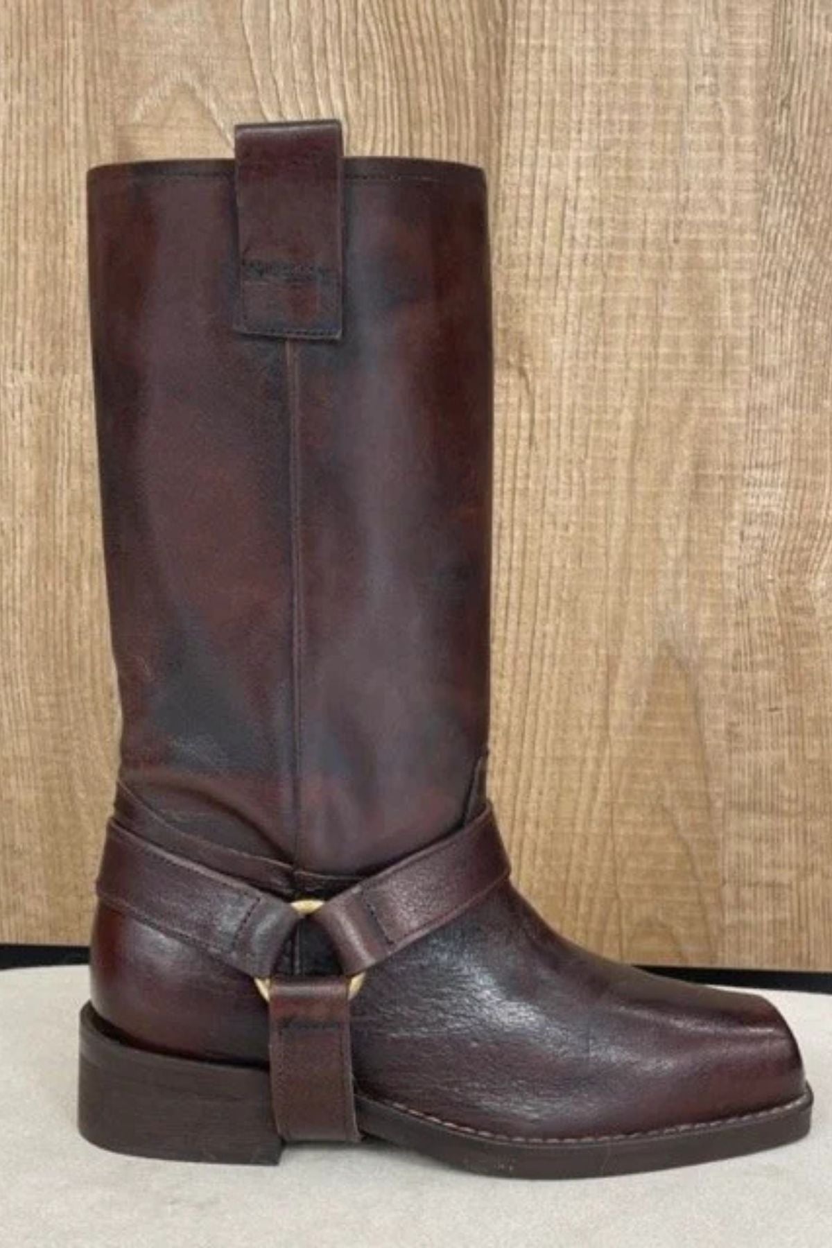 Stivale biker in pelle vintage con fibbia colore testa di moro