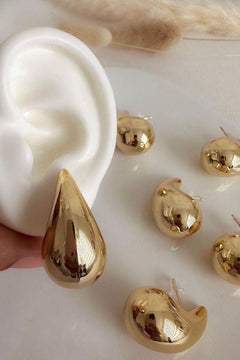 Orecchino  "drop" grandezza media.