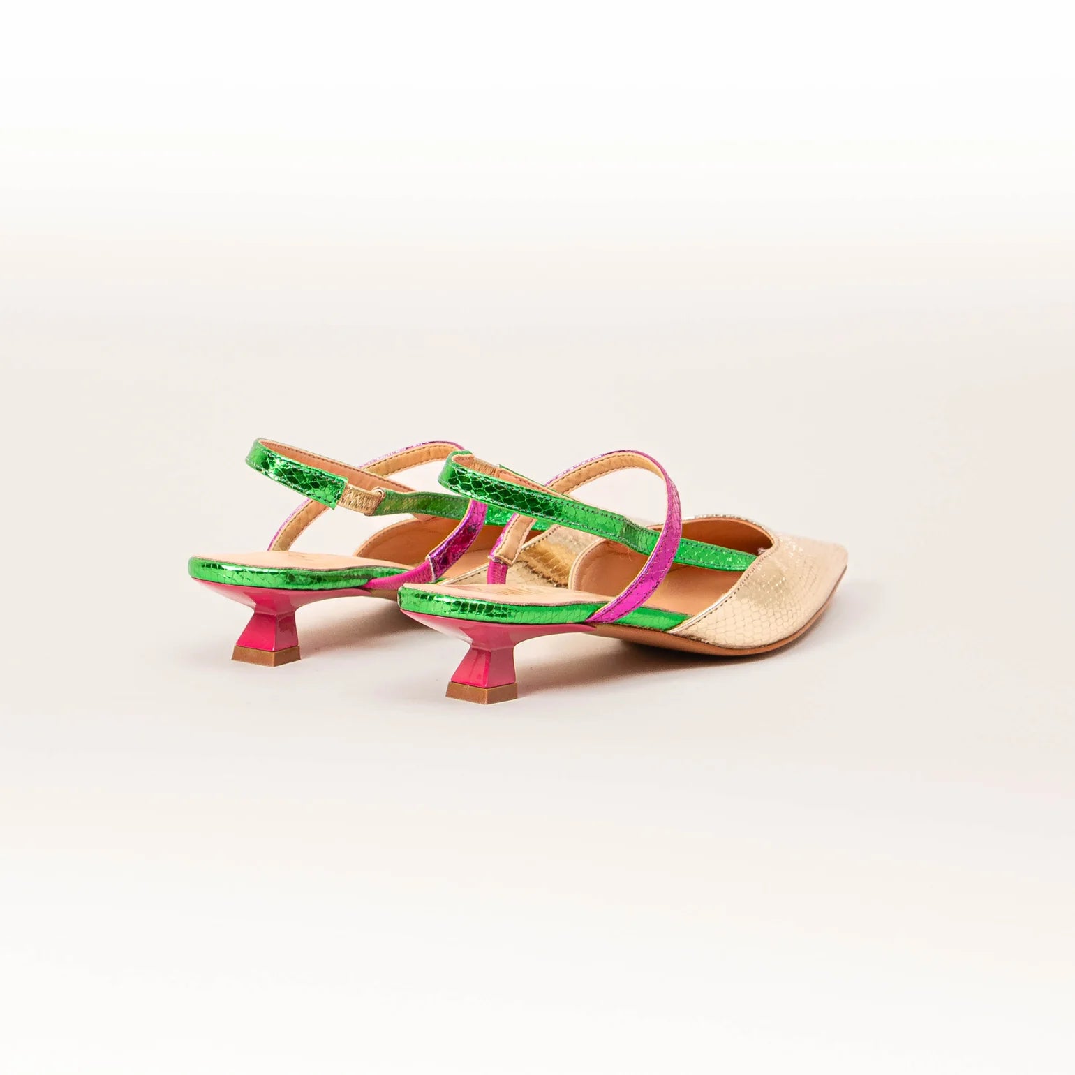 Slingback platino verde fuxia
