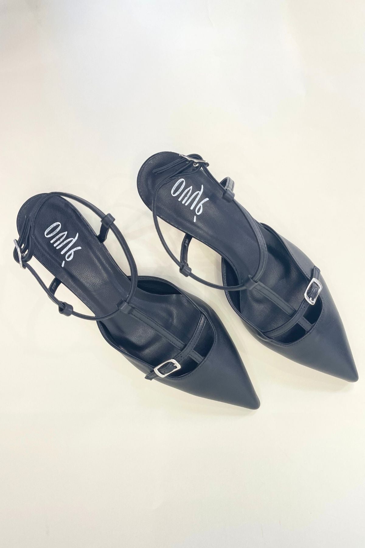 Slingback nera con cinturino alla caviglia - Ovyè
