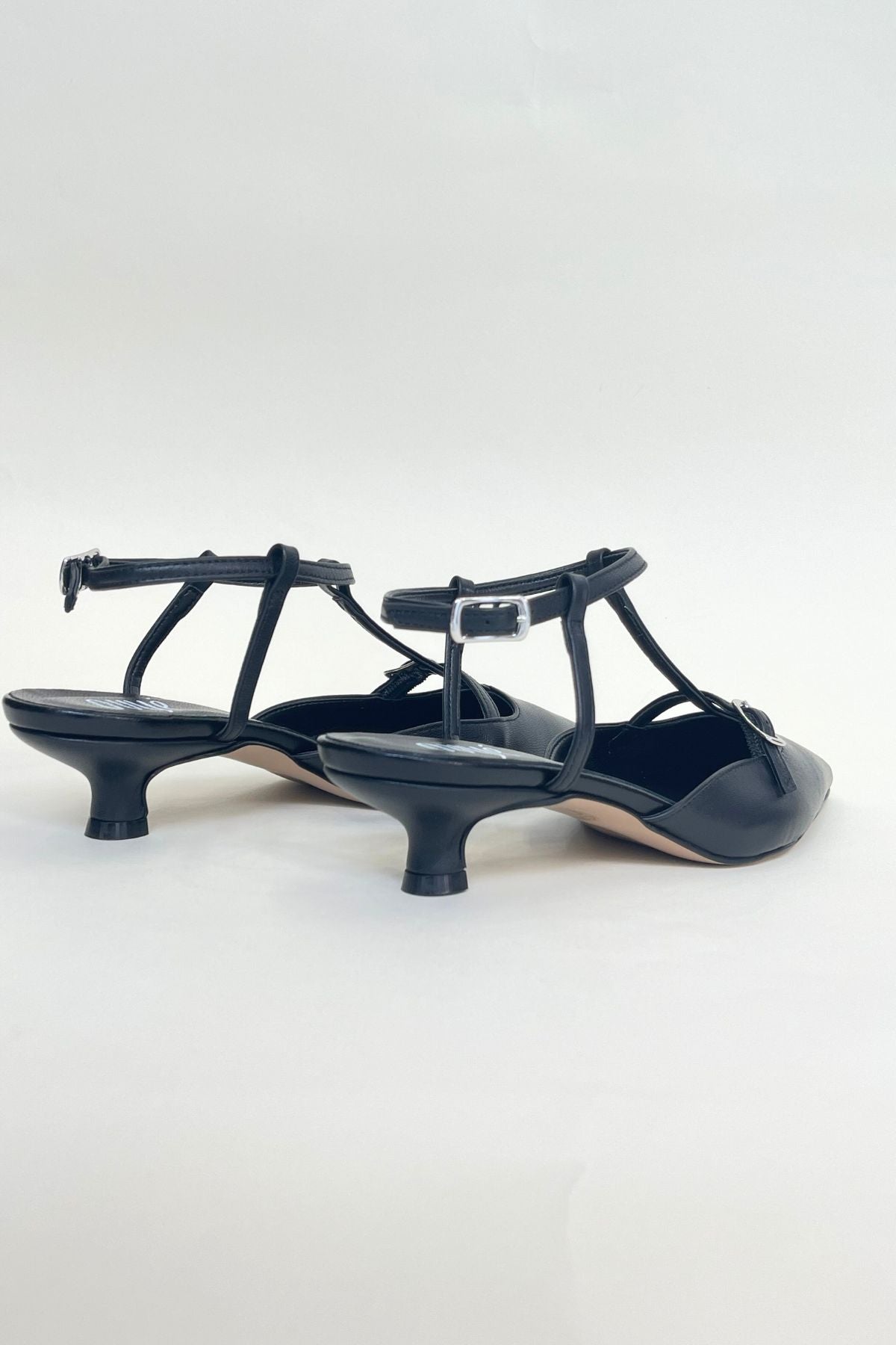 Slingback nera con cinturino alla caviglia - Ovyè