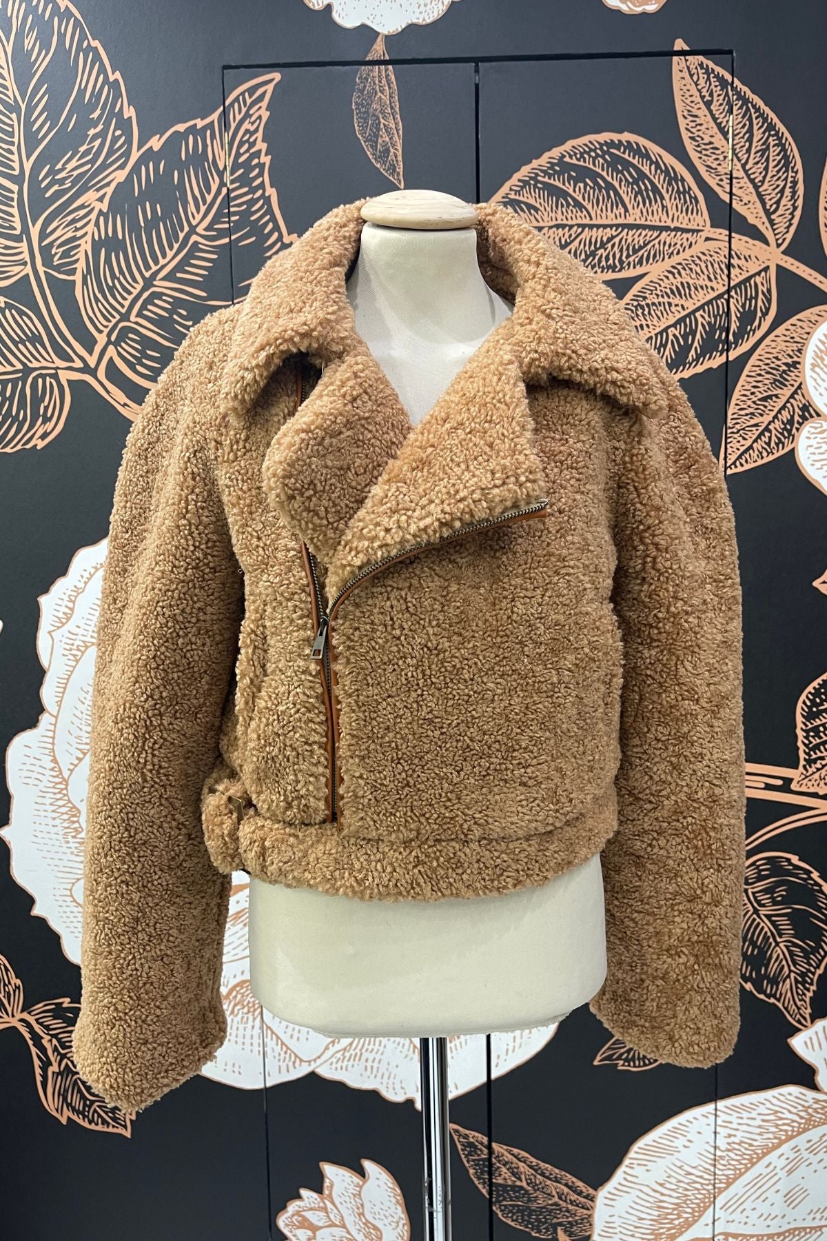 Pelliccia teddy modello crop colore cammello  - Silence Limited