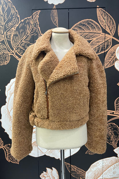 Pelliccia teddy modello crop colore cammello  - Silence Limited