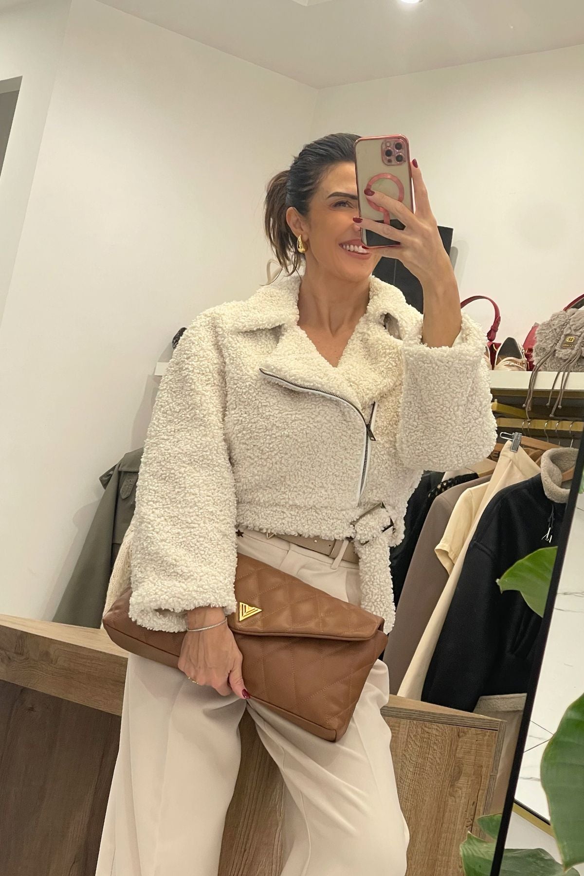 Pelliccia teddy modello crop colore burro  - Silence Limited