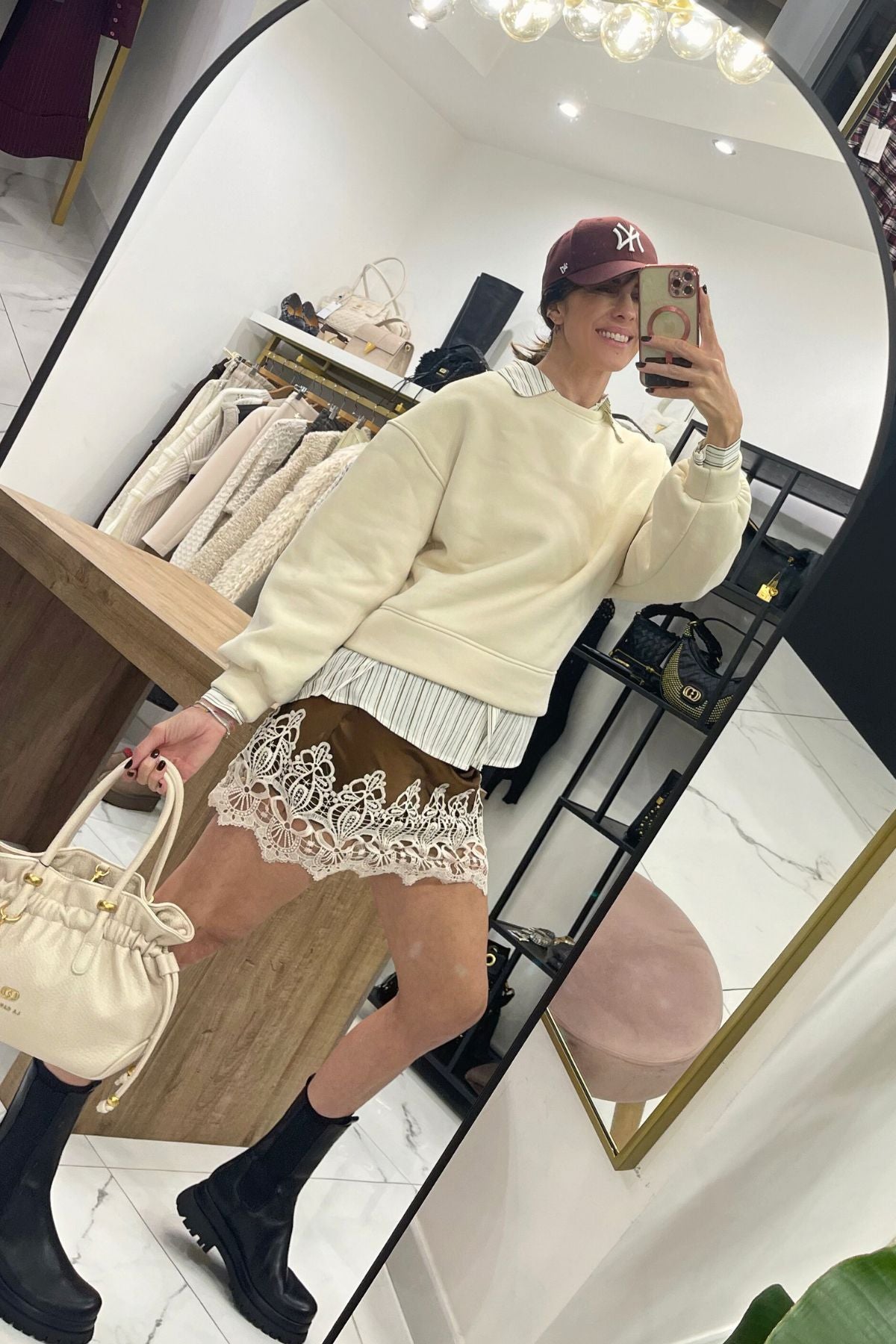Minigonna con balza in pizzo burro - Haveone