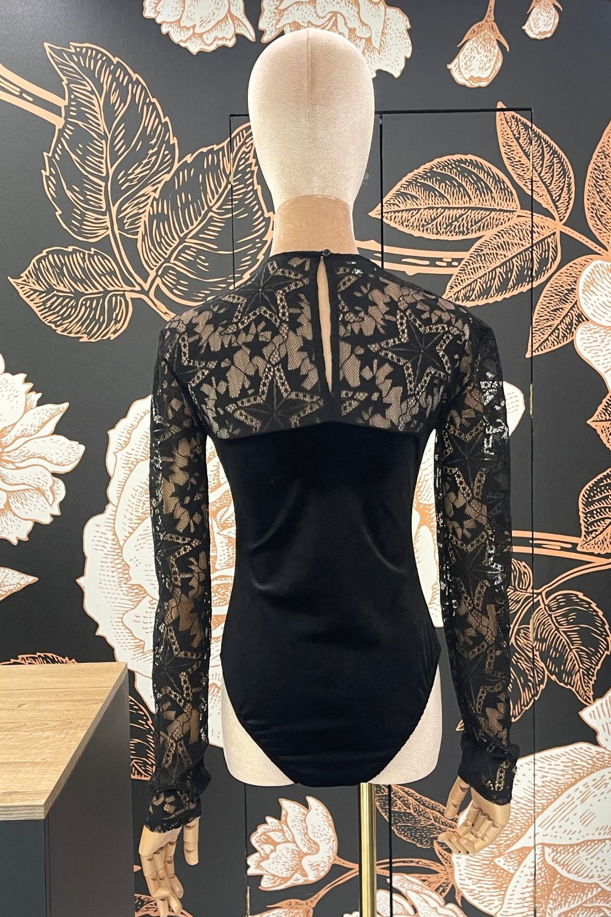 Body in pizzo e velluto - Haveone