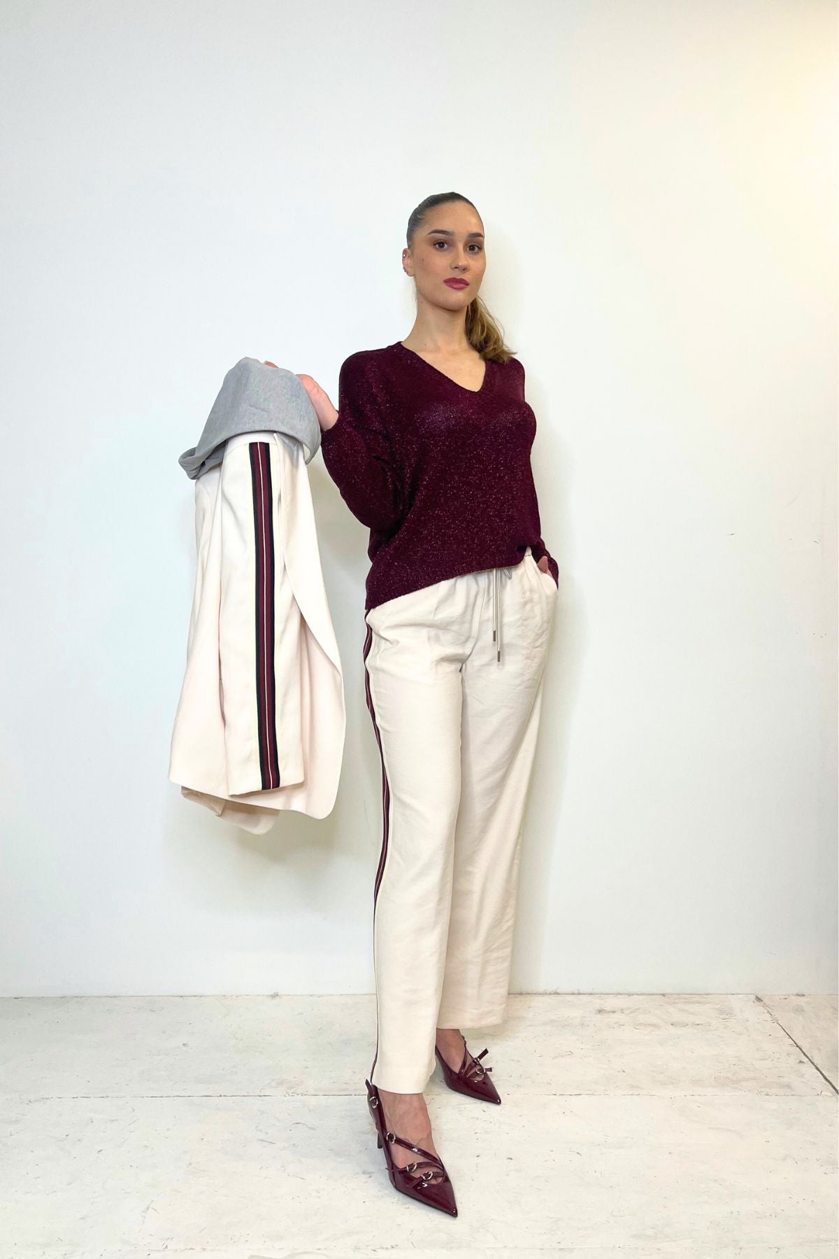 Pantalone con bande laterali  crema - Kontatto