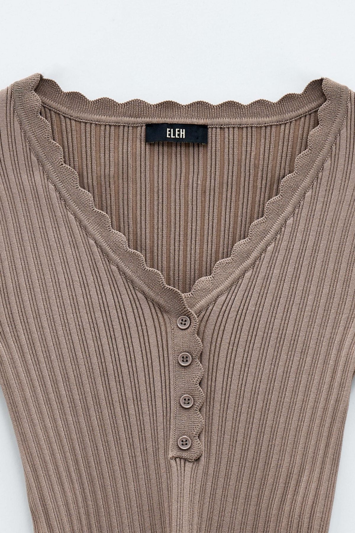 Top in maglia scollo a V  marrone- Eleh