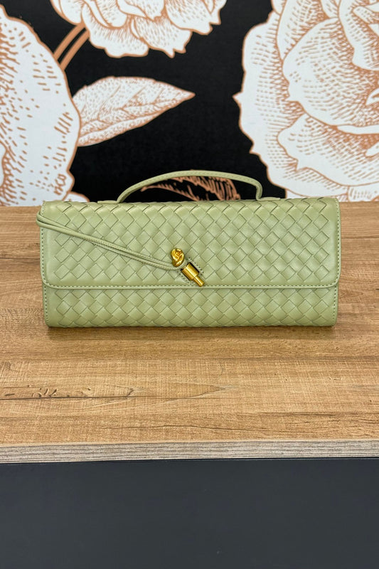 Clutch intrecciata con manico colore Verde Salvia