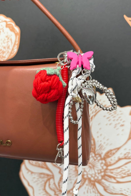 Charms Bag fragola in macrame