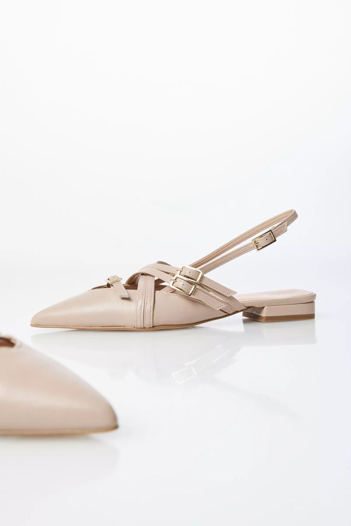 Slingback in pelle KAYTLYN nude - Ovye